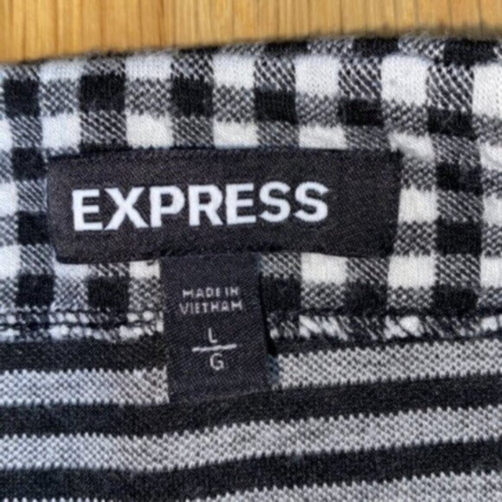 Express Checkered Top - Picture 2 of 3